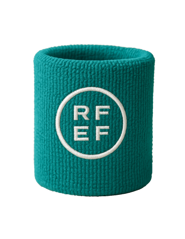 Muñequeras bordadas RFEF a juego con equipamiento